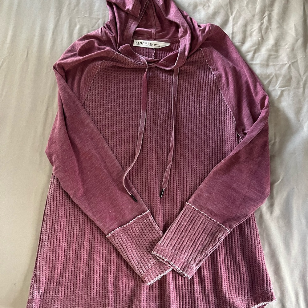 Linen & Lace Women's Pink Hoodie Sweatshirt